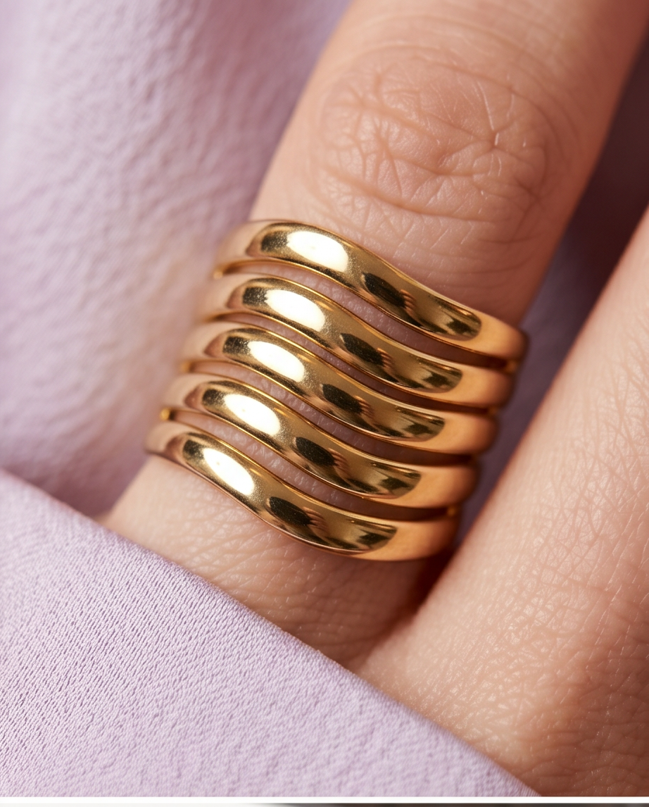 Anillo Curvas Dorado