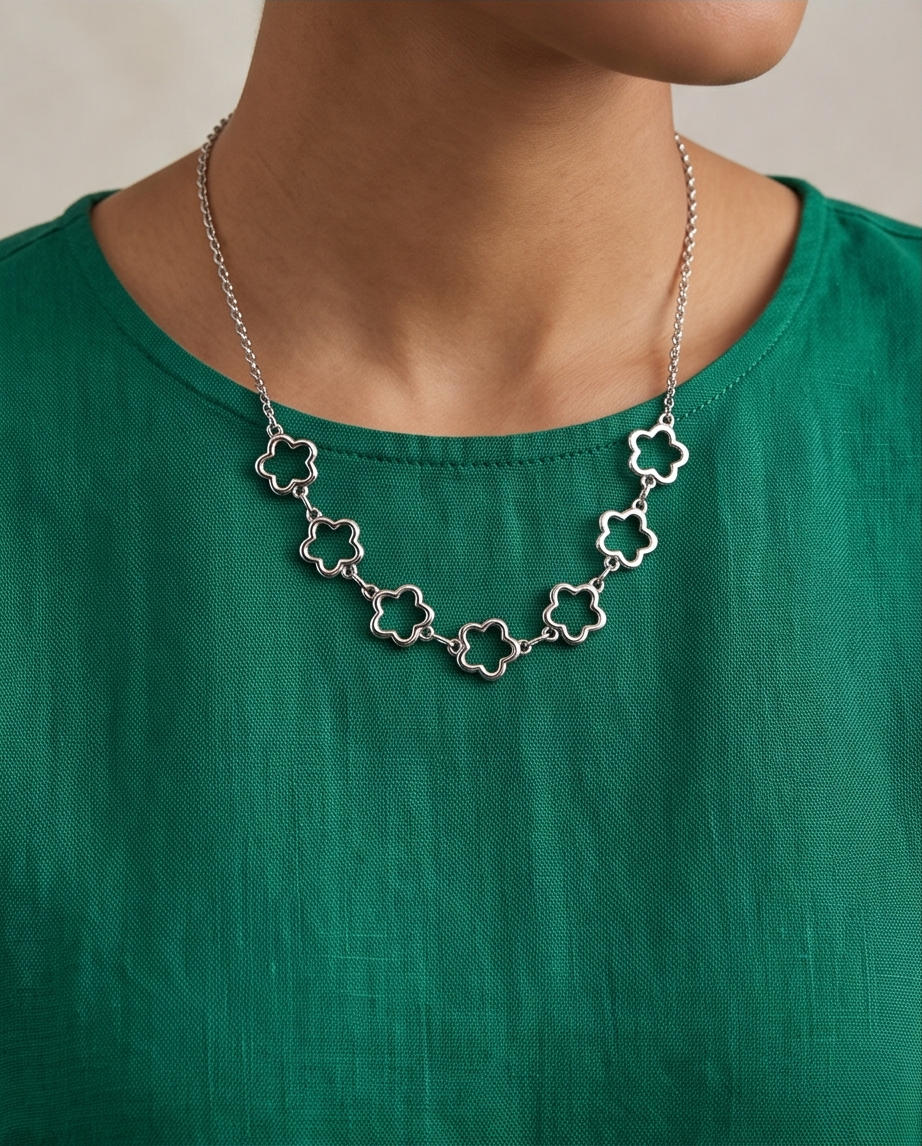 Collar Flores Plateado