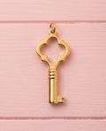 Charm Llave Dorado
