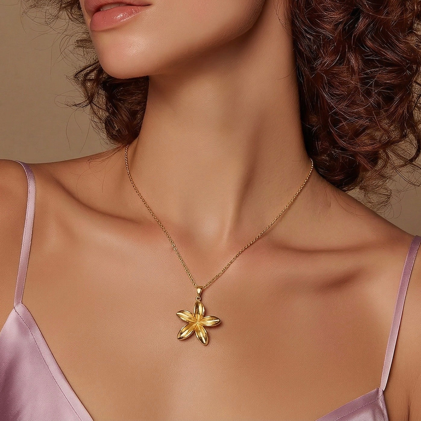 Collar Flor Dorado