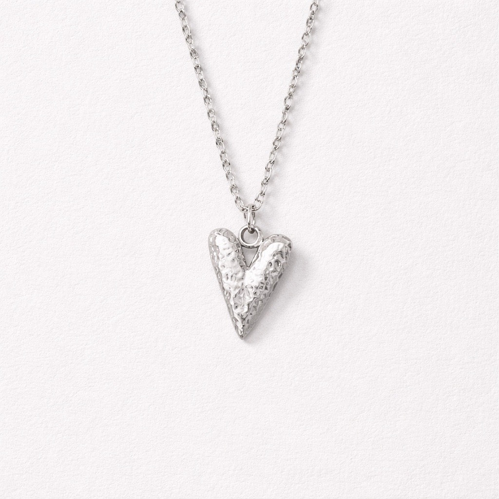 Collar Corazón Plateado